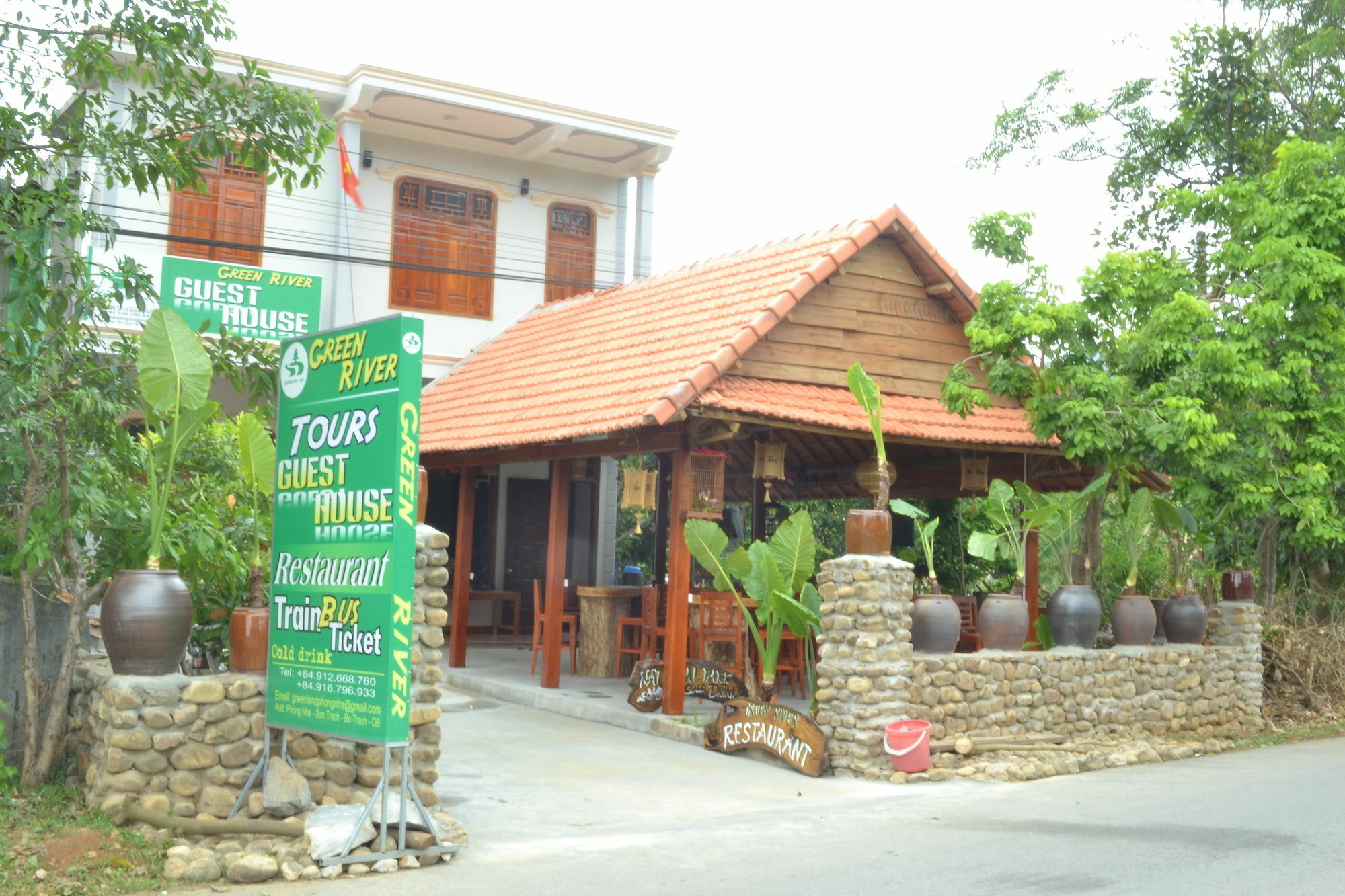 Green Riverside Cosy Home Phong Nha Exterior photo